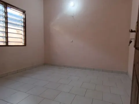 Vue intérieure — 2 chambres salon à louer à Abomey-Calavi Séminaire, 70 000 FCFA/mois