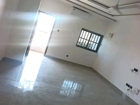 Salle d'eau — 2 chambres salon Cotonou Agla