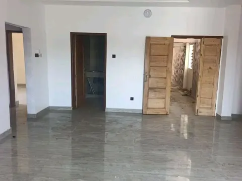Vue intérieure — 2 chambres salon à louer à Cotonou Agla, 200 000 FCFA/mois