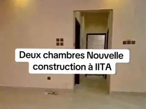 2 chambres salon plafonné — Calavi Iita