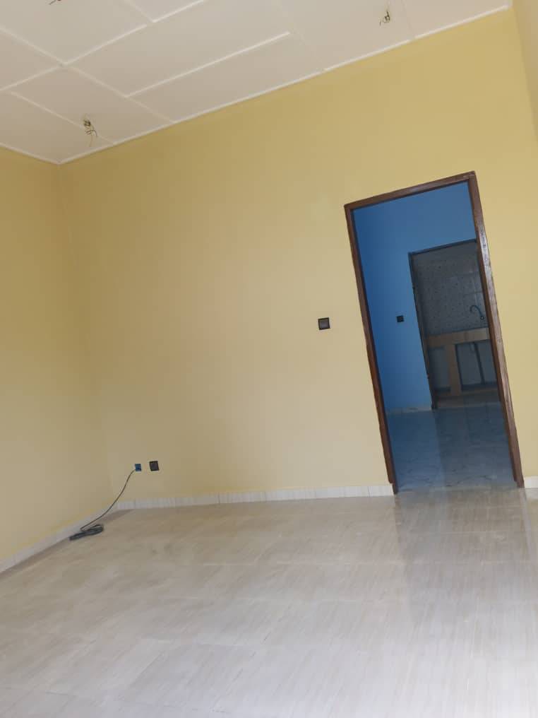 Salon principal — location Abomey-Calavi Togoudo, 35 000 FCFA/mois