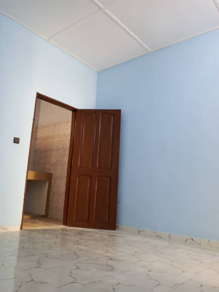 Photo 8 — chambre salon à louer à Abomey-Calavi Togoudo, 35 000 FCFA/mois