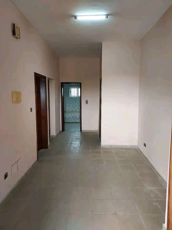 Photo 11 — villa / duplex à louer à Cotonou Agla, 300 000 FCFA/mois