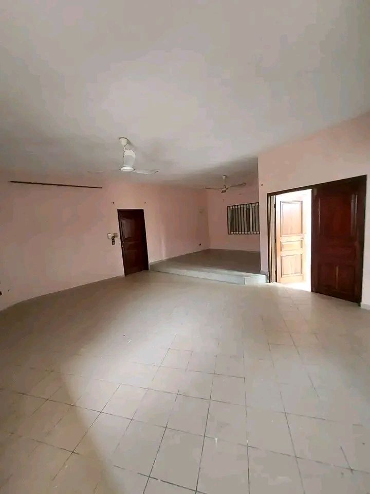 Cuisine et coin repas — location Cotonou Agla