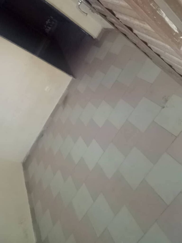 Chambre — chambre salon à louer à Dekoungbe