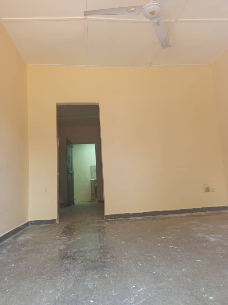 Salon principal — location Abomey-Calavi Zoundja, 25 000 FCFA/mois