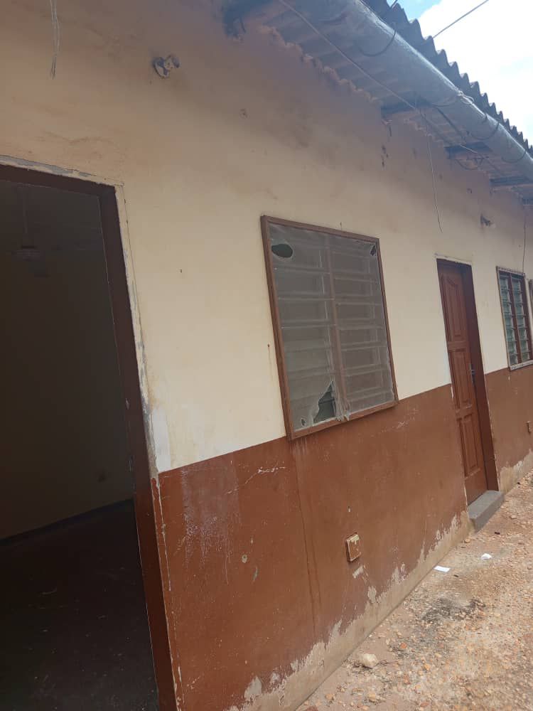 Salle d'eau — chambre salon Abomey-Calavi Zoundja