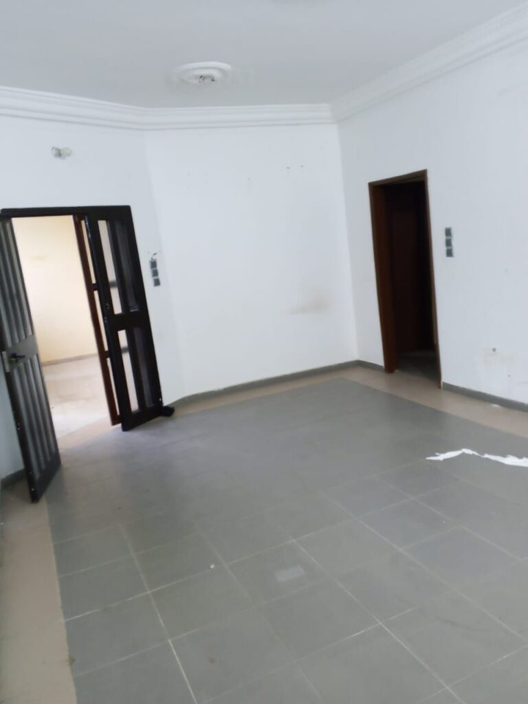 Salle d'eau — 3 chambres salon Cotonou Agla