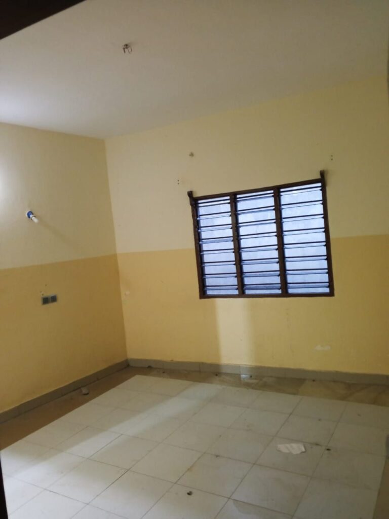 Espace extérieur — location Agla