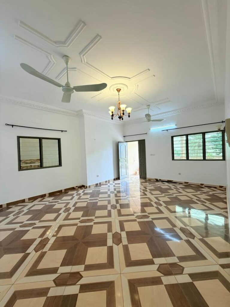 Salon principal — location Abomey-Calavi Iita, 150 000 FCFA/mois