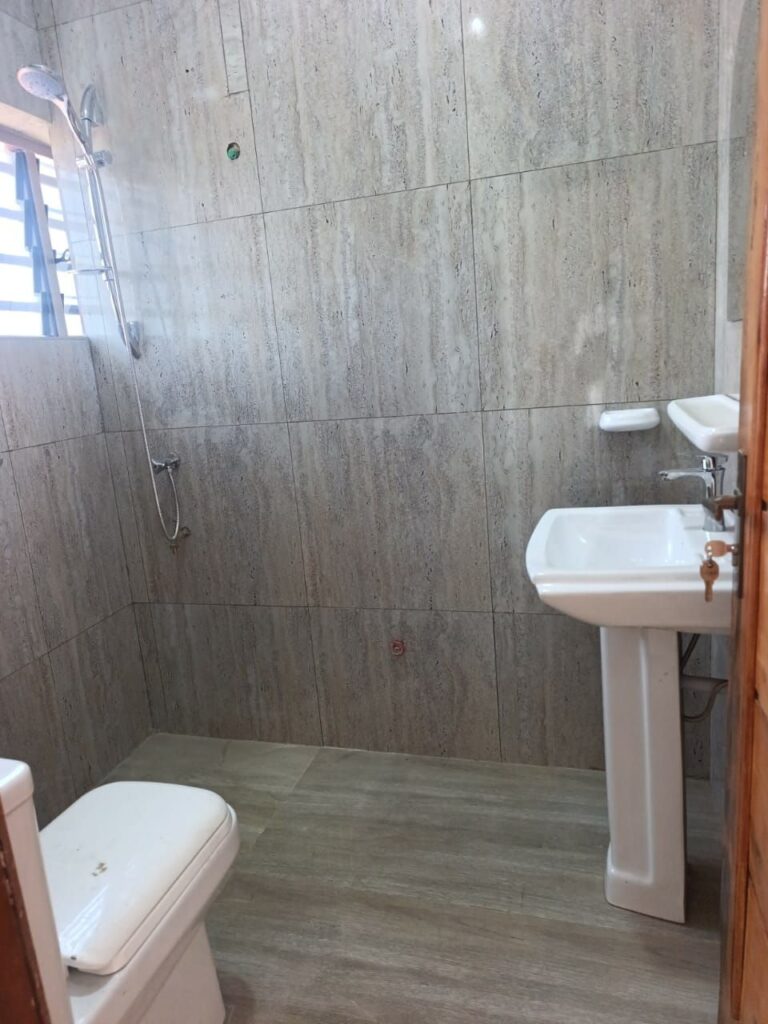 Photo 11 — 2 chambres salon à louer à Cotonou Agla, 200 000 FCFA/mois