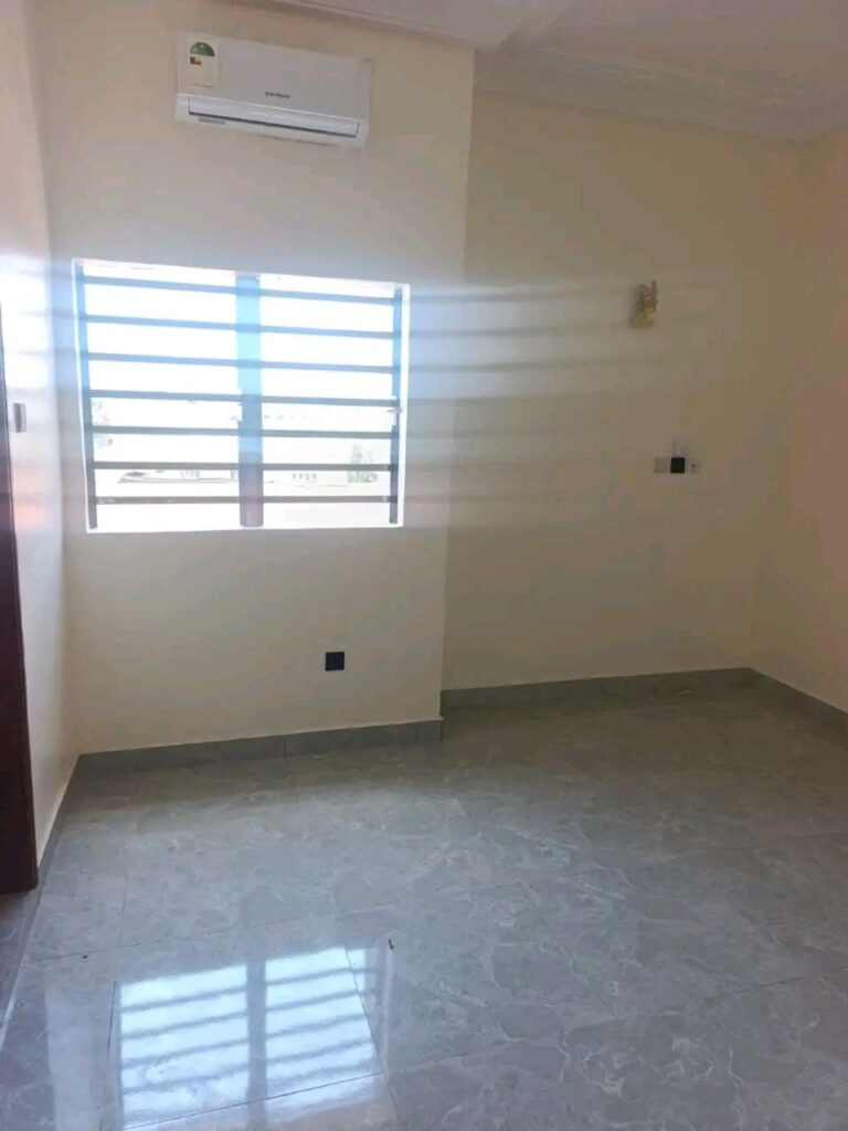 Cuisine et coin repas — location Cotonou Agla