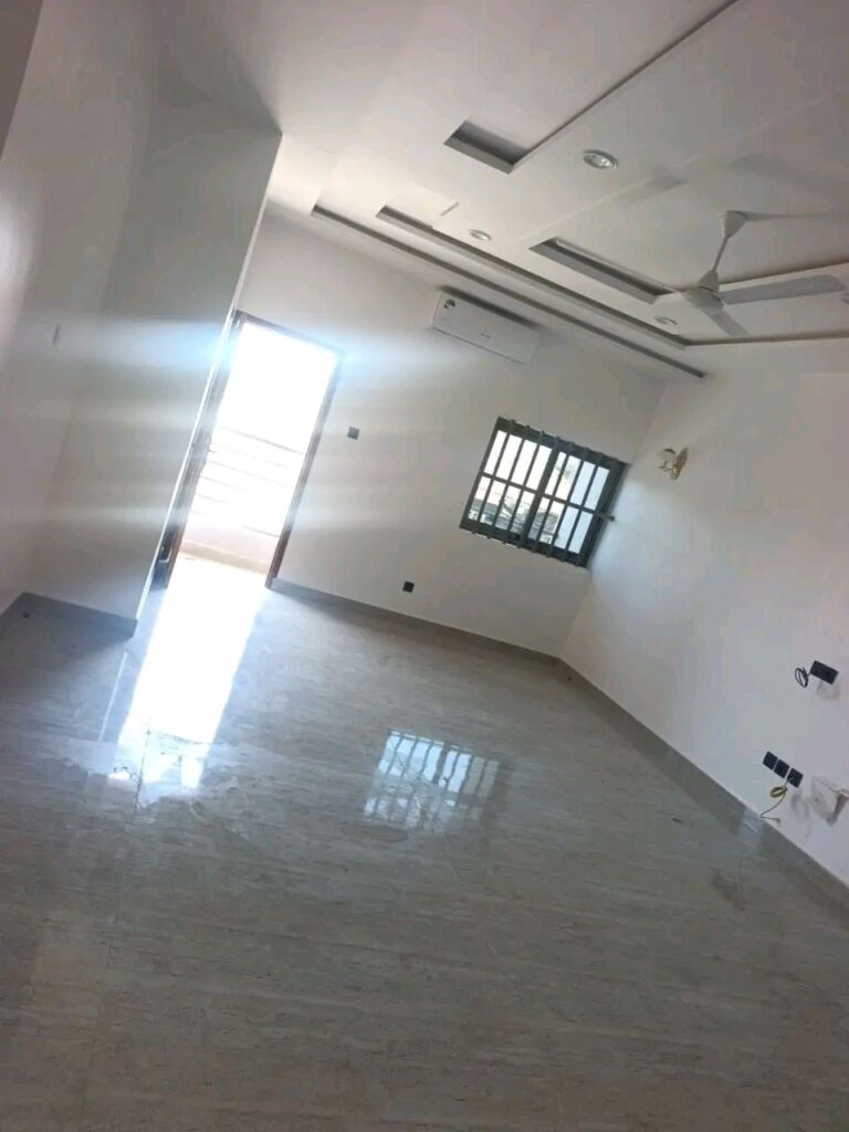 Salle d'eau — 2 chambres salon Cotonou Agla