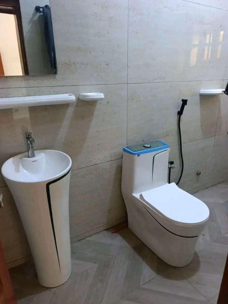 Espace extérieur — location Agla