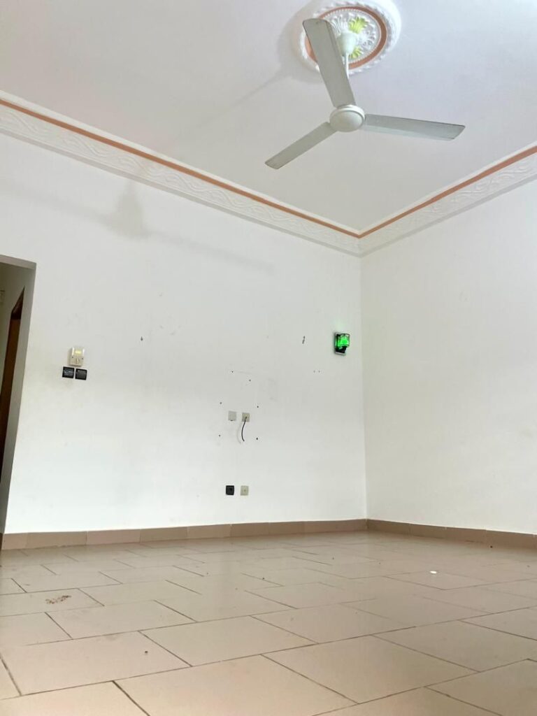 Salon principal — location Abomey-Calavi Zogbadjè, 45 000 FCFA/mois