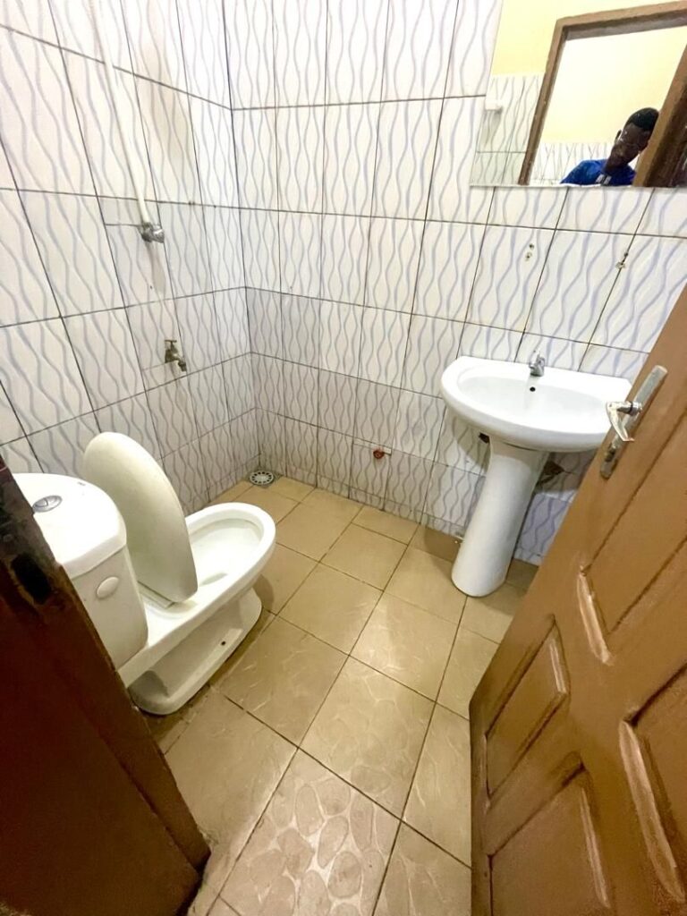 Cuisine et coin repas — location Abomey-Calavi Zogbadjè