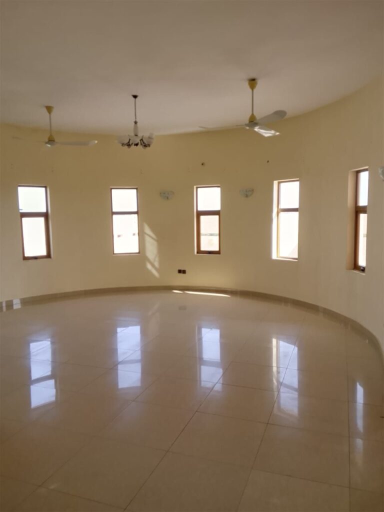 Salon principal — location Cotonou Agla, 125 000 FCFA/mois