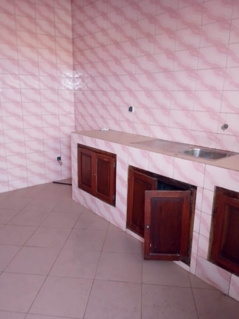 Espace extérieur — location Agla