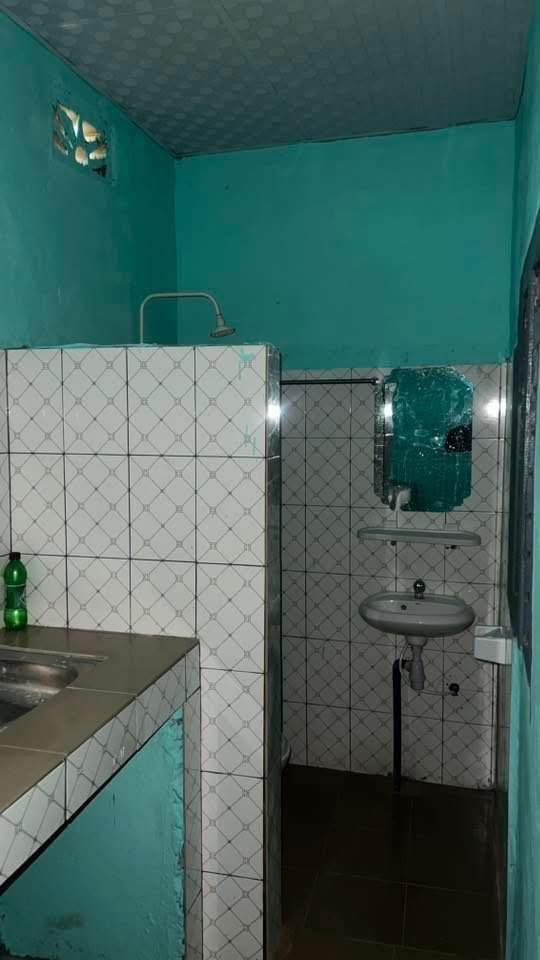 Cuisine et coin repas — location Abomey-Calavi Dossounou
